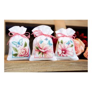 **-Counted X Stitch: PP Bag: Flowers & Butterflies II-** ##-Vervaco PN-0150898-##