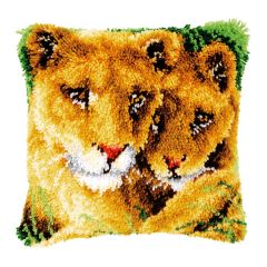**-Latch Hook: Cushion: Lioness and Cub-** ##-Vervaco PN-0147954-##