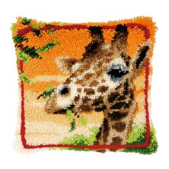 **-Latch Hook: Cushion: Giraffe Eating Leaves-** ##-Vervaco PN-0147957-##