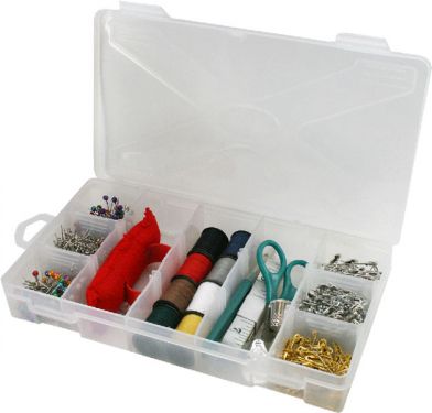<strong>Medium Sewing Kit 23 x 13 x 4cm | 73-050L-OM22</strong> <em>Sewing Online 73-050L-OM22</em>