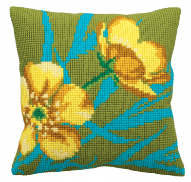 <strong>Golden Button Cushion Kit</strong> <em>Collection D'Art CD5138</em>