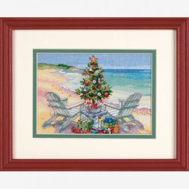 <strong>Christmas On The Beach Christmas Cross Stitch Kit</strong> <em>Dimensions D70-08832</em>