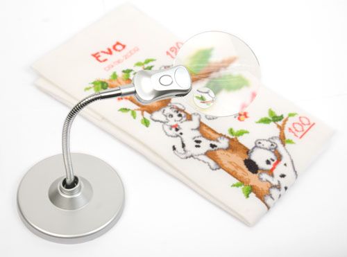 <strong>Purelite Magnifying Table Light</strong> <em>PURELite CFPL03</em>