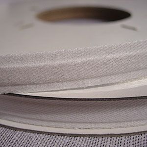 <strong>Cotton Covered Boning</strong> <em>Hemline N4334----</em>