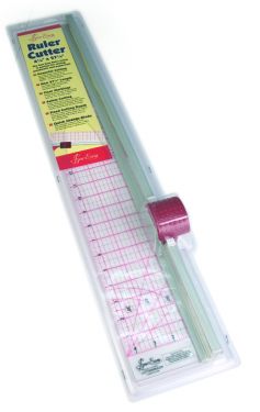 <strong>Quilt and Sew Ruler/Rotary Cutter</strong> <em>Sew Easy ER4186</em>