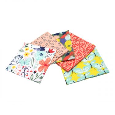 <strong>Madison Collection White Pack of 5 Cotton Fat Quarters</strong> <em>Sewing Online FE0106</em>