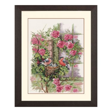 <strong>Counted Cross Stitch Kit: Nesting Birds in Rambler Rose (Evenweave)</strong> <em>Lanarte PN-0008020</em>