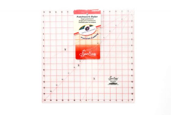 <strong>QUILTING RULER SQUARE 15-1/2 X 15-1/2 INCH</strong> <em>Sew Easy NL4179</em>