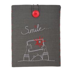 Embroidery Tablet Cover: Smile Vervaco PN-0156718