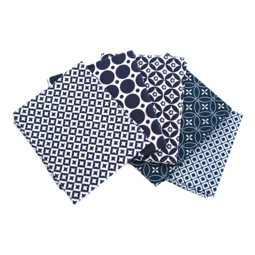 <strong>Blue & White Themed Pack of 5 Cotton Fat Quarters</strong> <em>Sewing Online FA228</em>