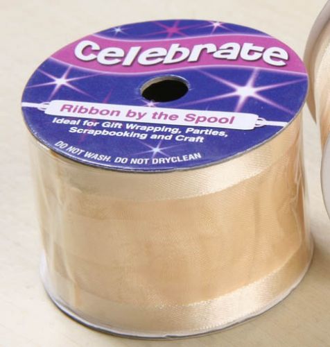 <strong>Celebrate RA12838/02</strong> <span>Cream Satin Edged Gold Line Organdie Ribbon, 4m x 38mm</span> <em>Celebrate Ribbon RA12838-02</em>
