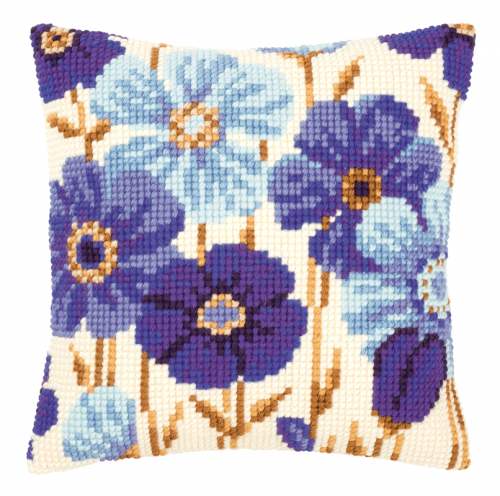 <strong>Cross Stitch Cushion Blue Flowers</strong> <em>Vervaco PN-0145051</em>