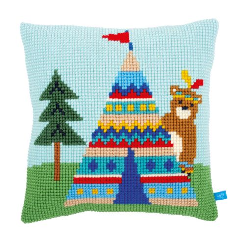 <strong>Cross Stitch Cushion: Lief! Bear and Tepee</strong> <em>Vervaco PN-0155330</em>