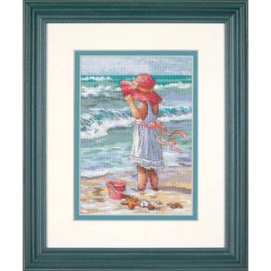 Girl At The Beach Cross Stitch Kit Dimensions D65078