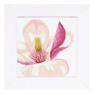 Counted Cross Stitch Kit: Magnolia Flower (Aida,W) Lanarte PN-0008305
