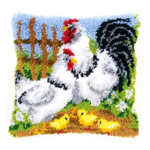 Latch Hook Cushion: Chicken Family on a Farm Vervaco PN-0148984