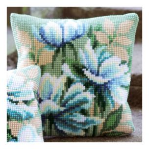 Cross Stitch Cushion: Japanese Anemones I Vervaco PN-0149290